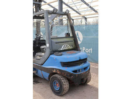 Wózki widłowe diesel 2002  Linde H30D-03 (15)