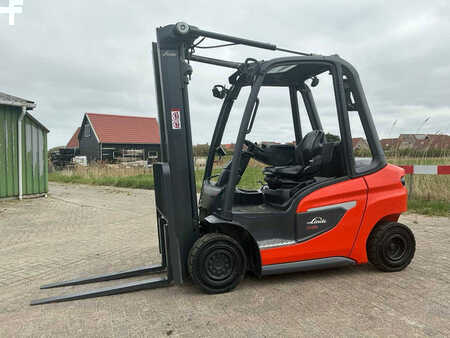 Diesel heftrucks 2021  Linde H25D-01 (2)