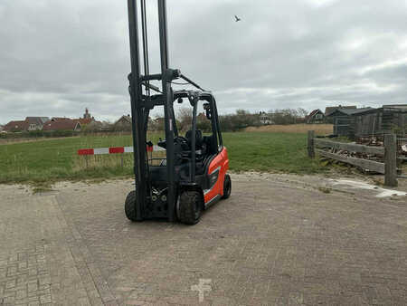 Diesel heftrucks 2021  Linde H25D-01 (8)