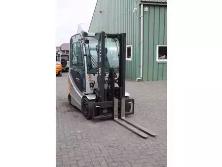Carrelli elettrici 4 ruote 2019  Still RX60-25 (7)