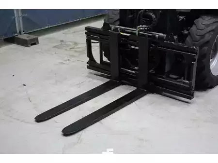 Chariots élévateurs diesel 2017  Manitou MSI30 (9)