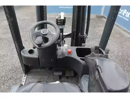 Eléctrica de 4 ruedas 2019  Linde E16P-02 (21)