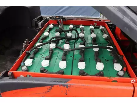 Eléctrica de 4 ruedas 2019  Linde E16P-02 (34)