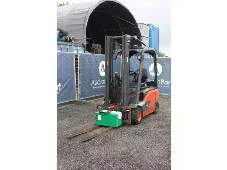 Eléctrica de 4 ruedas 2019  Linde E16P-02 (9)