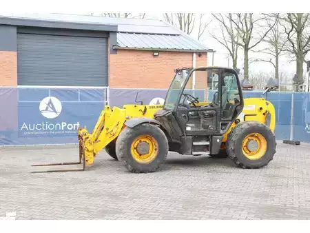 Telescopic forklift rigid - JCB 531-70 (1)