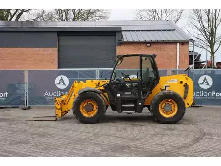 Telescopic forklift rigid - JCB 531-70 (2)