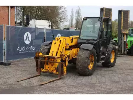 Telescopic forklift rigid - JCB 531-70 (9)