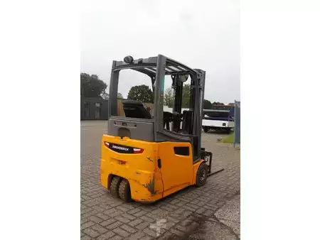 Elektryczne 4-kołowe 2018  Jungheinrich EFG 216k (6)