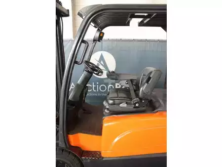 Eléctrica de 4 ruedas 2010  Hyster J3.0XN-861 (19)
