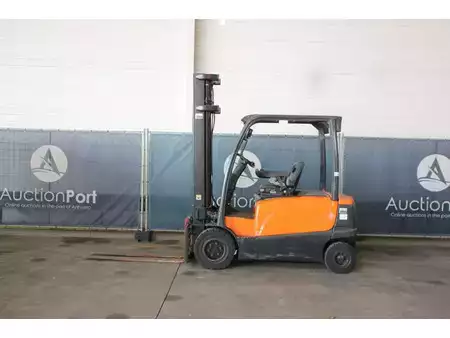 Eléctrica de 4 ruedas 2010  Hyster J3.0XN-861 (2)