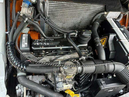 Wózki gazowe 2019  Still RX70-18T (22)