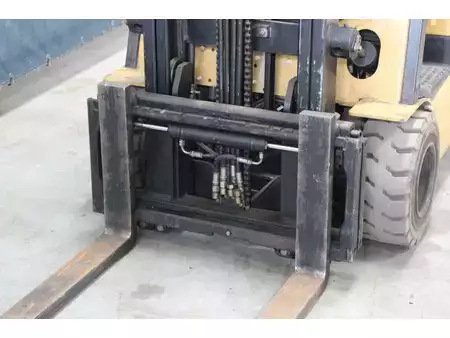 Elektro čtyřkolový VZV 2005  CAT Lift Trucks EP20KT (10)