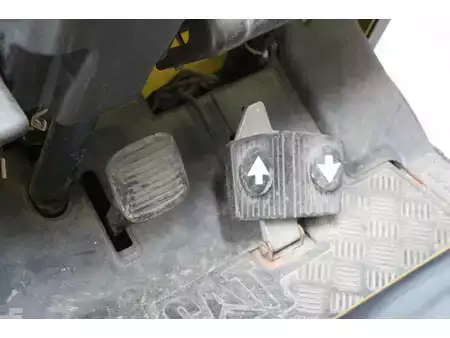Elektro čtyřkolový VZV 2005  CAT Lift Trucks EP20KT (22)
