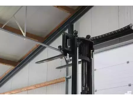 Elektro čtyřkolový VZV 2005  CAT Lift Trucks EP20KT (30)