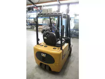 Elektro čtyřkolový VZV 2005  CAT Lift Trucks EP20KT (5)