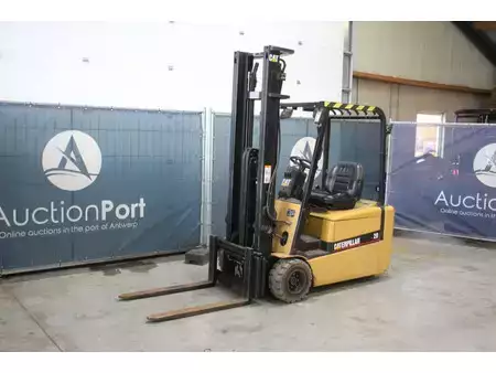 Elektro čtyřkolový VZV 2005  CAT Lift Trucks EP20KT (8)