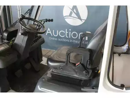 Carrelli elevatori GPL 2014  Unicarriers U1D2A25LQ (23)