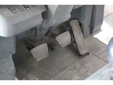 Carrelli elevatori GPL 2014  Unicarriers U1D2A25LQ (24)