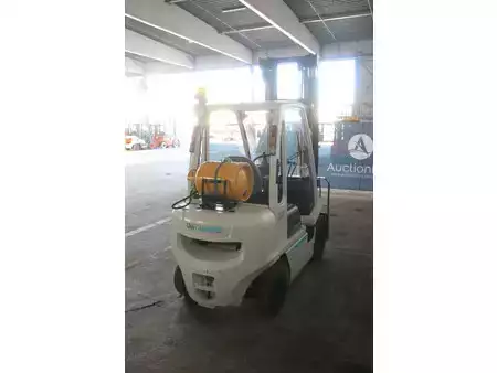 Carrelli elevatori GPL 2014  Unicarriers U1D2A25LQ (5)