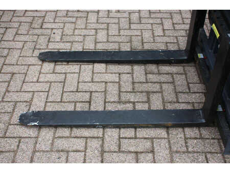 Dieseltrukki 2025  Machpro MP-230PRO (12)