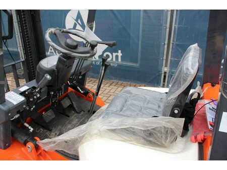 Dieseltrukki 2025  Machpro MP-230PRO (21)