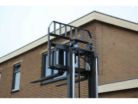 Dieseltrukki 2025  Machpro MP-230PRO (30)