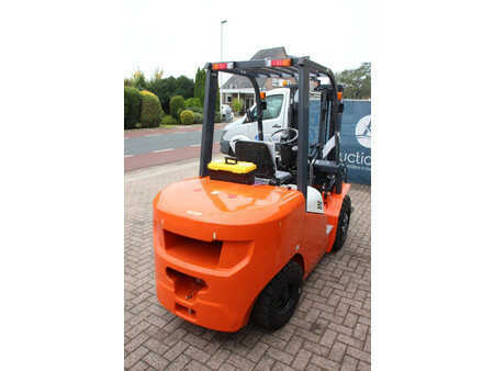 Dieseltrukki 2025  Machpro MP-230PRO (5)