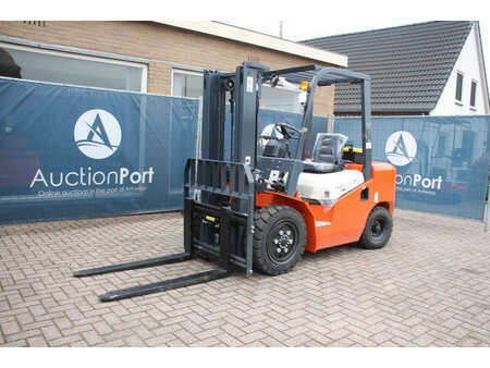 Dieseltrukki 2025  Machpro MP-230PRO (8)