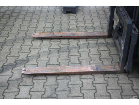 Diesel gaffeltruck 2011  Linde H30D-01 (13)