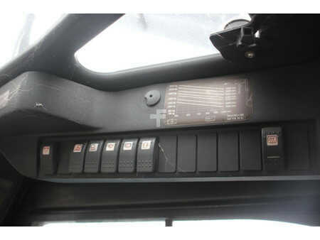 Diesel gaffeltruck 2011  Linde H30D-01 (28)