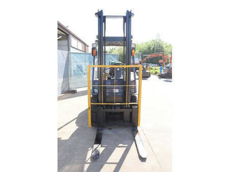 LPG VZV 2009  TCM FGE25T4 (7)