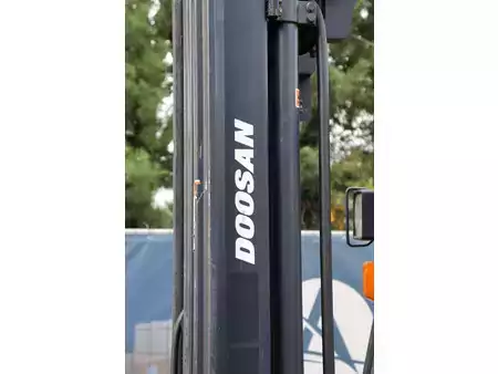 Treibgasstapler 2015  Doosan G30G (12)