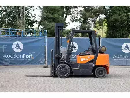 Treibgasstapler 2015  Doosan G30G (2)