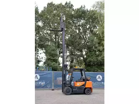 Treibgasstapler 2015  Doosan G30G (37)