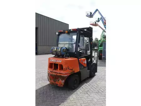 Treibgasstapler 2015  Doosan G30G (6)