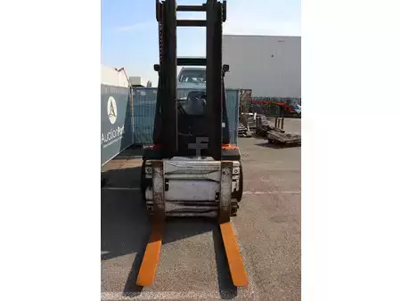 Diesel Forklifts 2000  Linde H45D-04 (8)