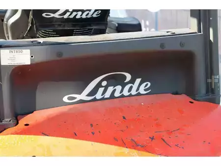 Chariots élévateurs diesel 2015  Linde H20D-01 (21)