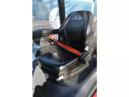Chariots élévateurs diesel 2015  Linde H20D-01 (25)