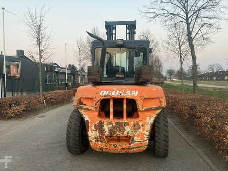 Dízel targoncák 2007  Doosan D80s-5 (4)