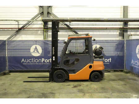 LPG Forklifts 2020  Toyota 02-8FGF25 (2)