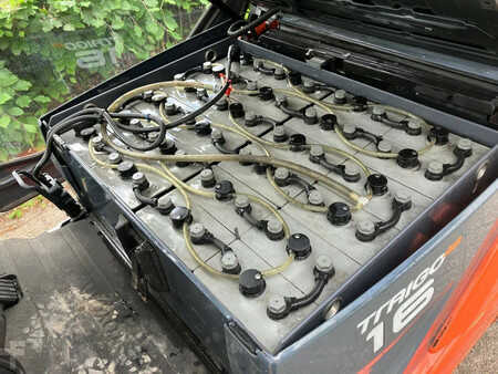 Eléctrica de 4 ruedas 2014  Toyota 8FBEKT16 (14)