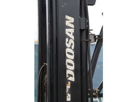 Dieseltrukki 2007  Doosan  (12)