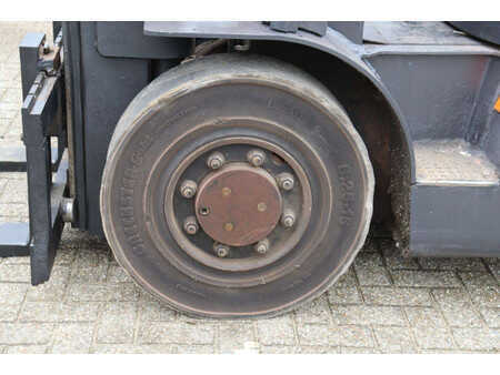 Dieseltrukki 2007  Doosan  (14)