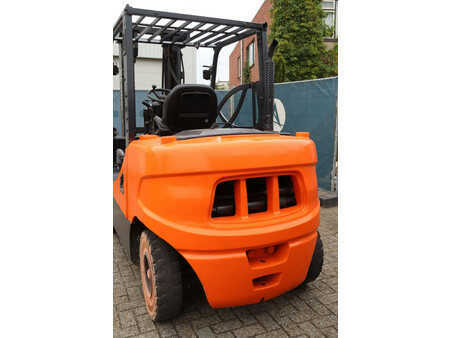 Dieseltrukki 2007  Doosan  (17)