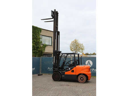 Dieseltrukki 2007  Doosan  (35)