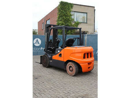 Dieseltrukki 2007  Doosan  (4)