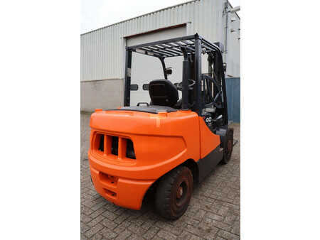 Dieseltrukki 2007  Doosan  (6)