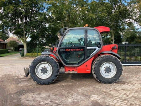 Teleskoptruck fast bom 2011  Manitou MLT 634-120 LSU (2)