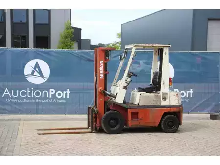 Diesel Forklifts 1993  Nissan EH01A15U (1)