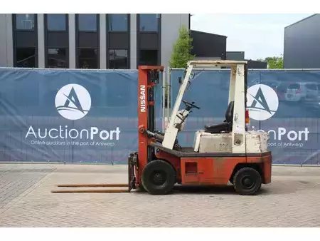 Diesel Forklifts 1993  Nissan EH01A15U (2)